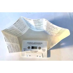 Juhamatti: Sinivalkoista kansipaperi EX- , musiikkikasetin kunto EX käytetty kasetti