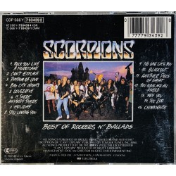 Scorpions CD Best of rockers n’ ballads  kansi EX levy EX Käytetty CD