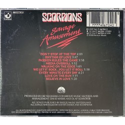 Scorpions CD Savage Amusement  kansi EX levy EX Käytetty CD