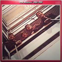 Beatles: 1962-1966 2LP punainen tupla  kansi VG+ levy EX Käytetty LP