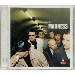 Madness CD Wonderful  kansi EX levy EX Käytetty CD