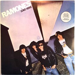 Ramones LP Leave Home  kansi EX levy EX Käytetty LP