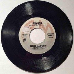 Alpert Herb : Beyond / Keep it goin’ - second hand single