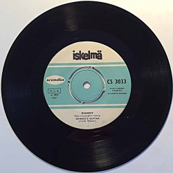 Danny / Johnny 1967 CS 3033 Gringo's Guitar / The Pied Piper second hand single