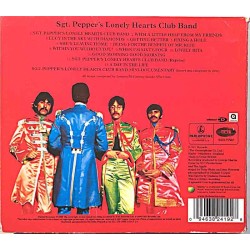 Beatles: Sgt. Pepper's Lonely Hearts Club Band kansivihko VG+ CD:n kunto VG+ Käytetty CD